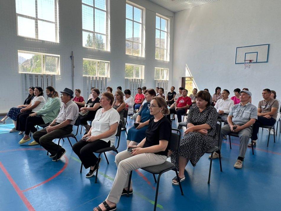 «Мектепте оқушылар мен ата-аналарынан, педагогтардан заңсыз ақша жинау фактілері алдын-алу»