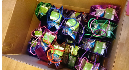 «Presents hour»